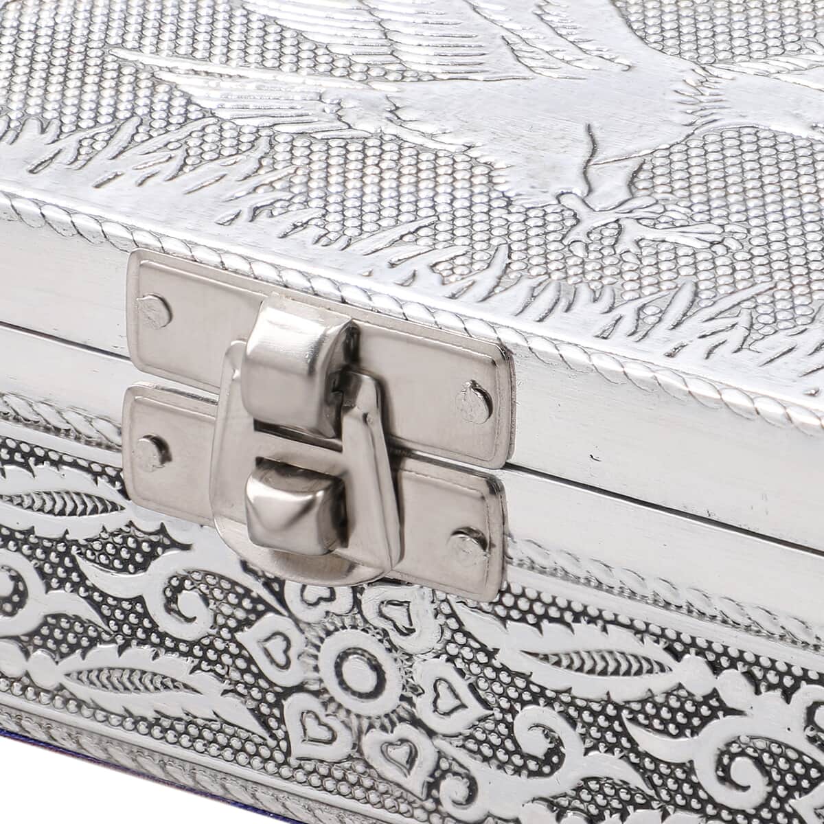 Handcrafted Set of 3, Eagle Embossed Rectangular Aluminium Oxidized Storage Box image number 6