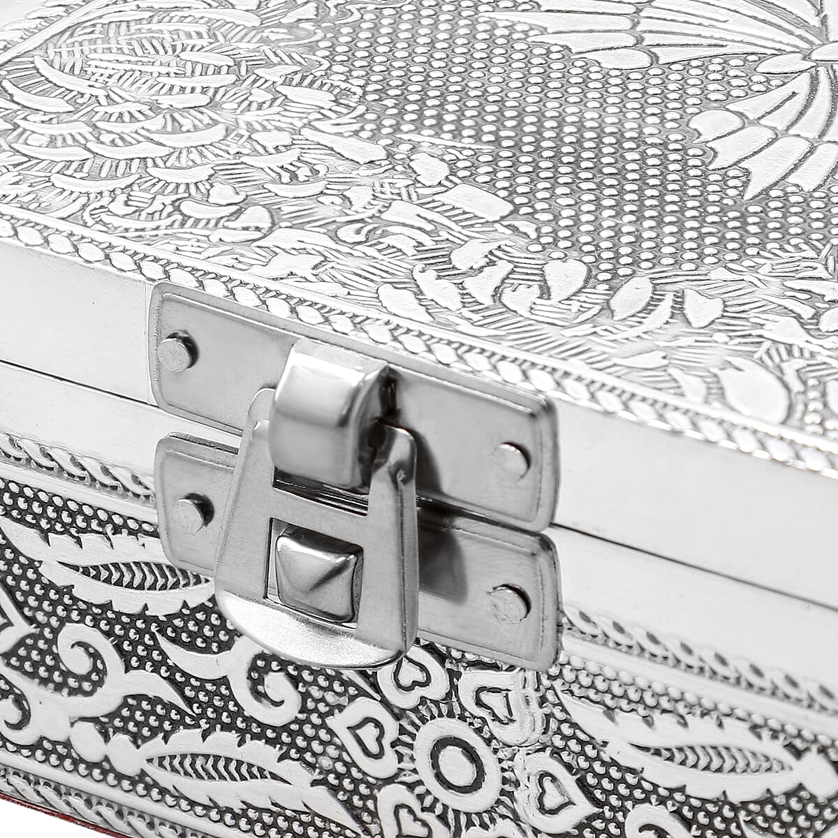 Handcrafted Set of 3, Butterfly Embossed Rectangular Aluminium Oxidized Storage Box image number 6