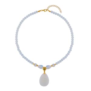 Opalite and Simulated Emerald Beaded Necklace 18-20 Inches in Goldtone 144.00 ctw