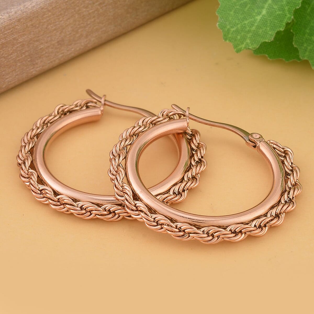 25mm Twisting of Rope Hoop Earrings in ION Plated RG Stainless Steel , Tarnish-Free, Waterproof, Sweat Proof Jewelry image number 1