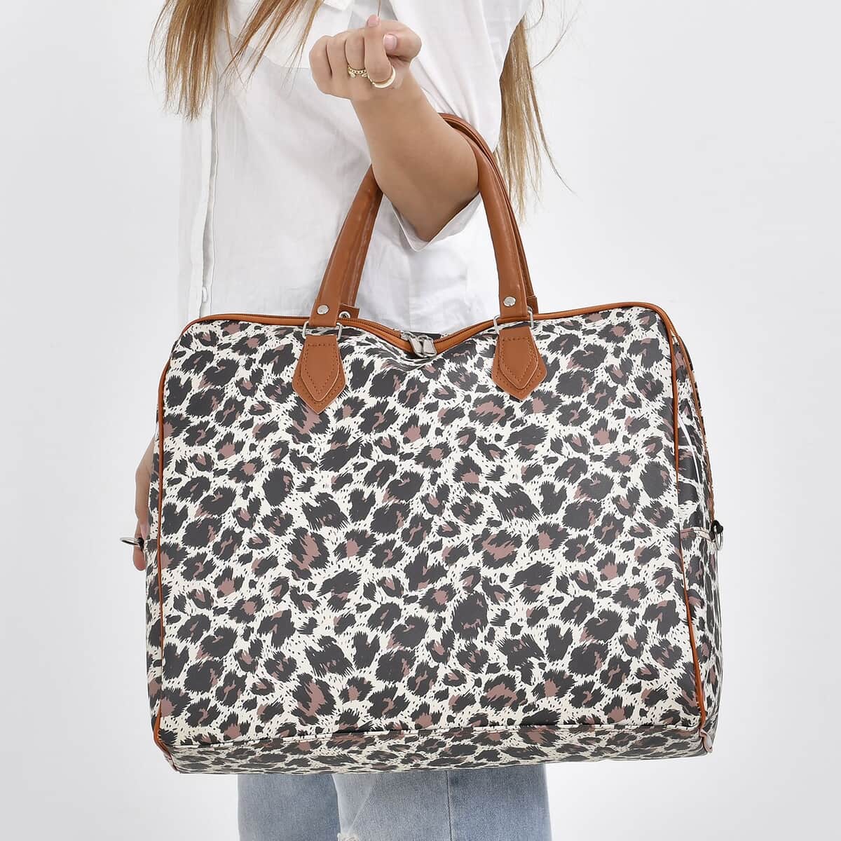 Black and Brown Leopard Pattern Tote Bag with 40 Inches Shoulder Strap image number 2