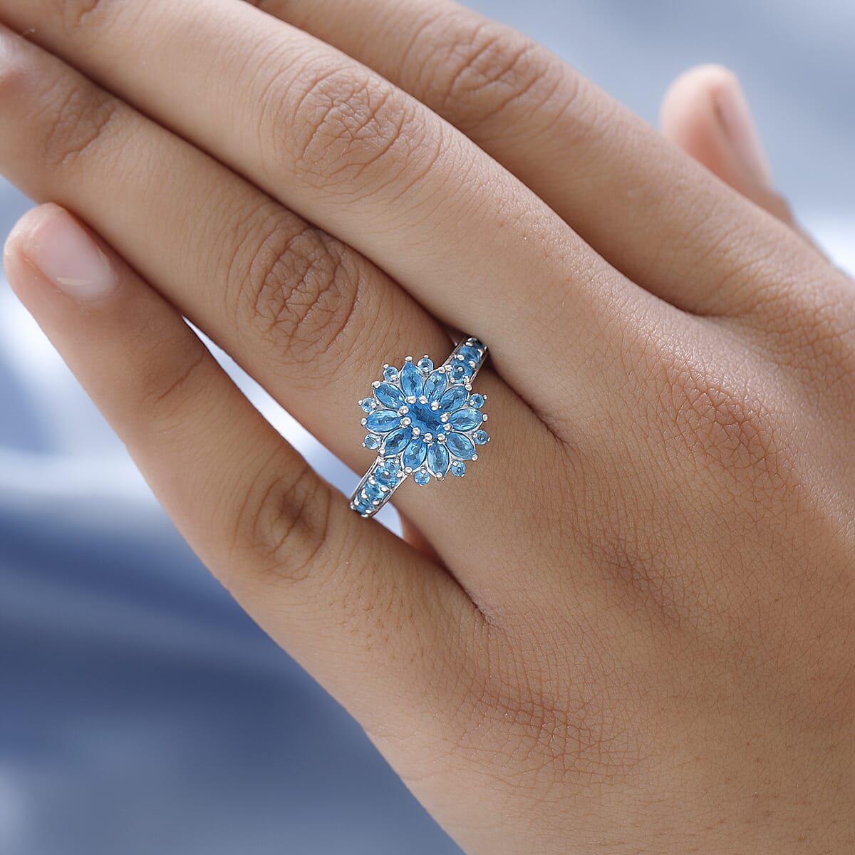 Malgache Neon Apatite Floral Ring in Platinum Over Sterling Silver (Size 10.0) 1.60 ctw image number 2