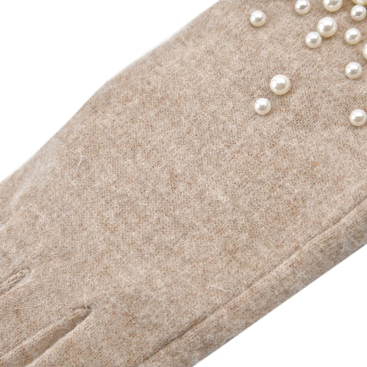 Beige Cashmere Blend Gloves with Pearl Bead Detail and Touch Screen Function – One Size Fits Most image number 4