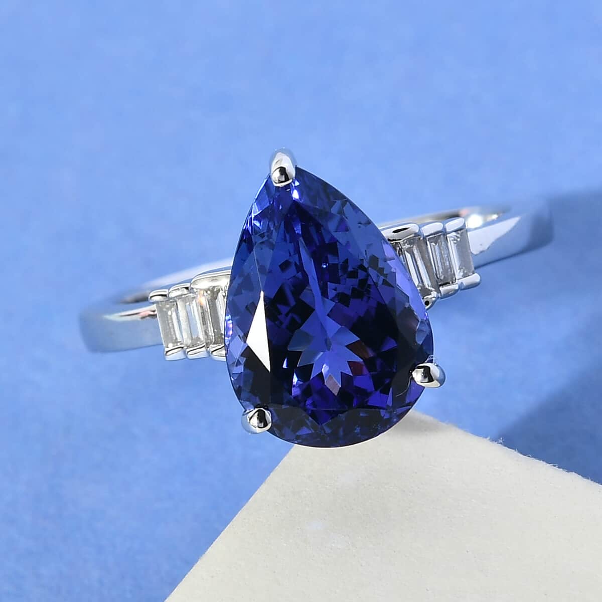 Iliana 18K White Gold AAA Tanzanite and G-H SI Diamond Ring (Size 8.0) 3.25 ctw image number 1