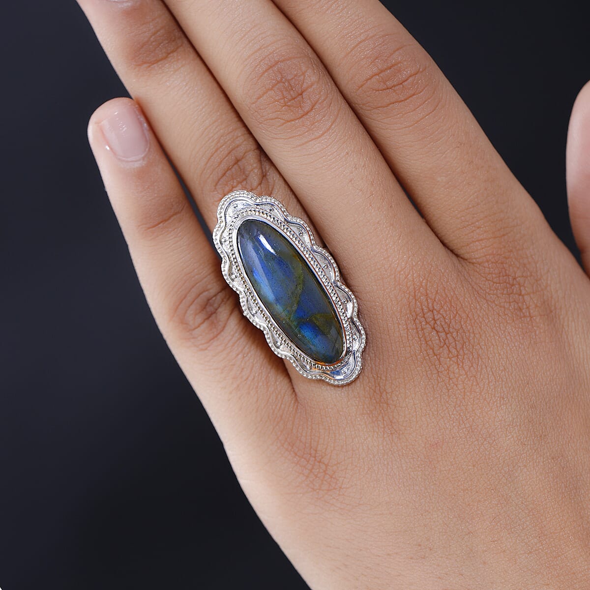 Malagasy Labradorite Solitaire Ring in Platinum Over Copper 14.75 ctw image number 2