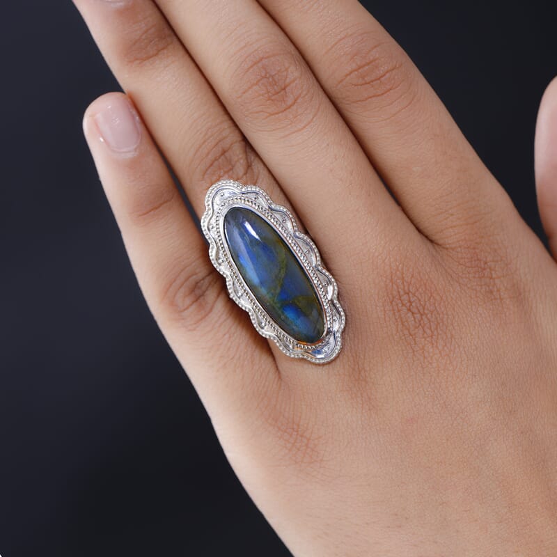 Malagasy Labradorite Solitaire Ring in Platinum Over Copper with Magnet (Size 10.0) 14.75 ctw