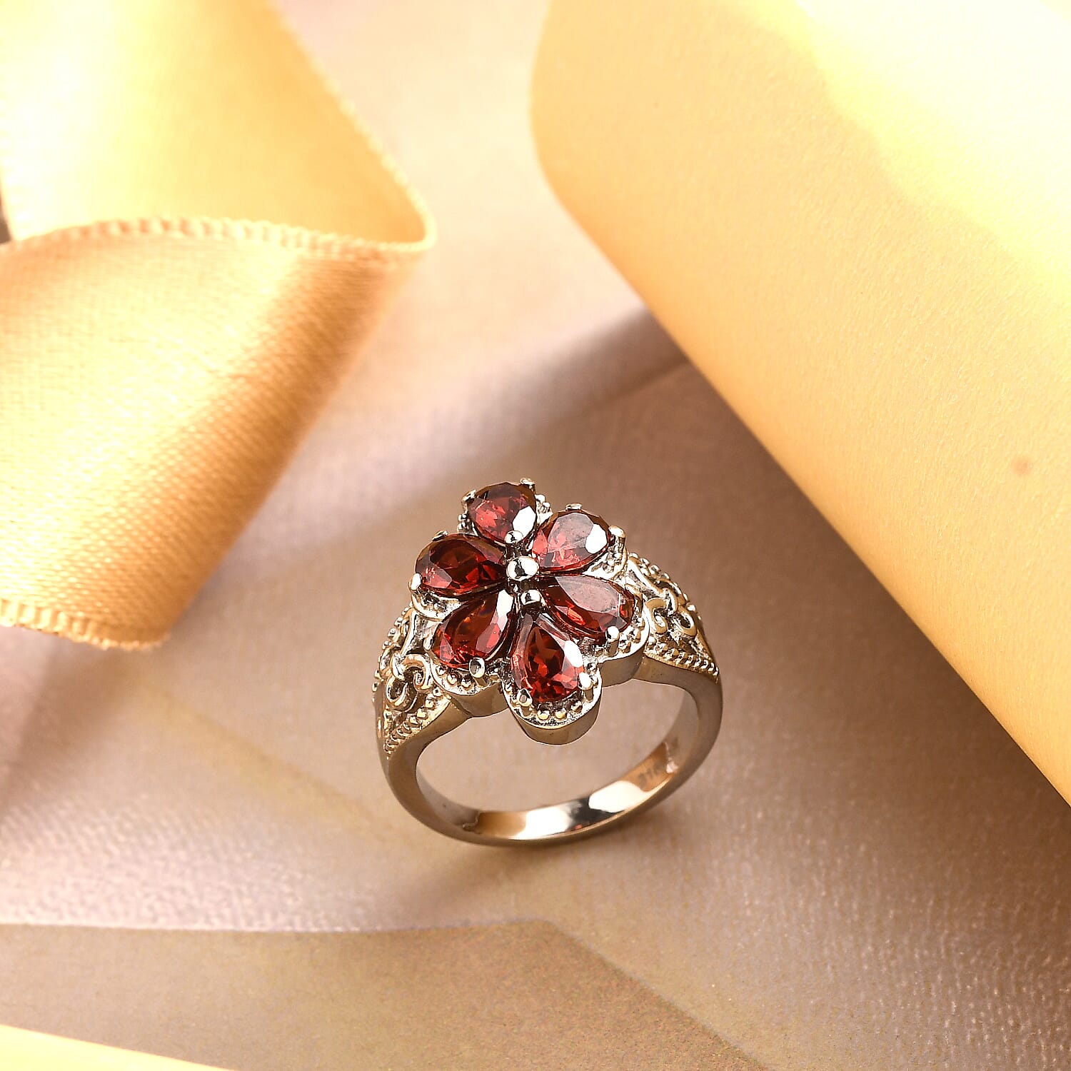 Mozambique Garnet Floral Ring in Stainless Steel (Size 10.0) 2.90 ctw