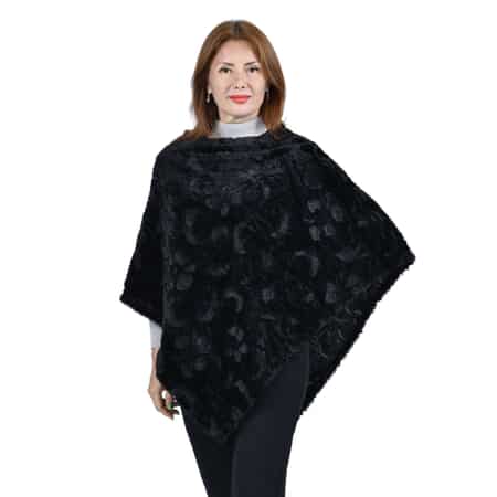 " PASSAGE Poncho with flower pattern. Material: 100% polyester. Size: 31.5X38.5 inch Weight:185g . Color: Black " image number 0