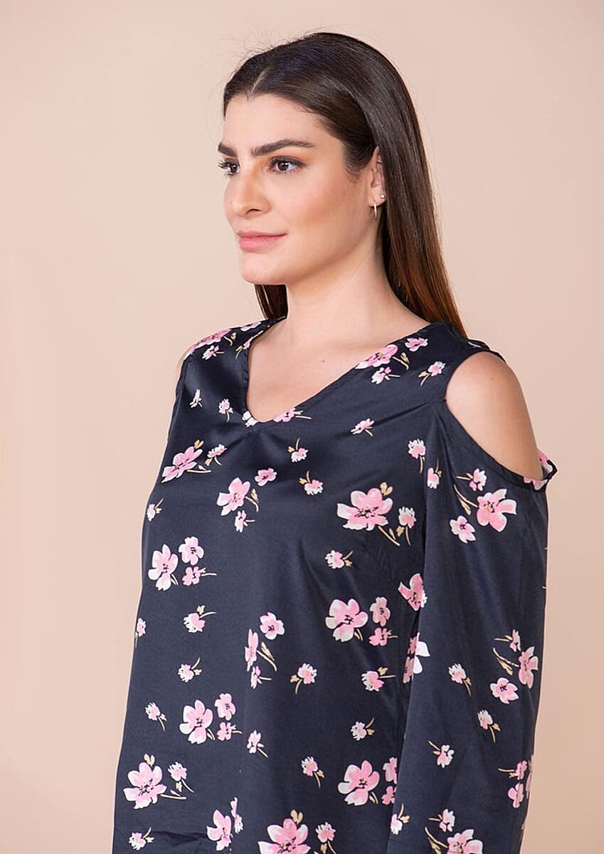 Tamsy Black 100% American Crepe Cold Shoulder Top - S image number 3