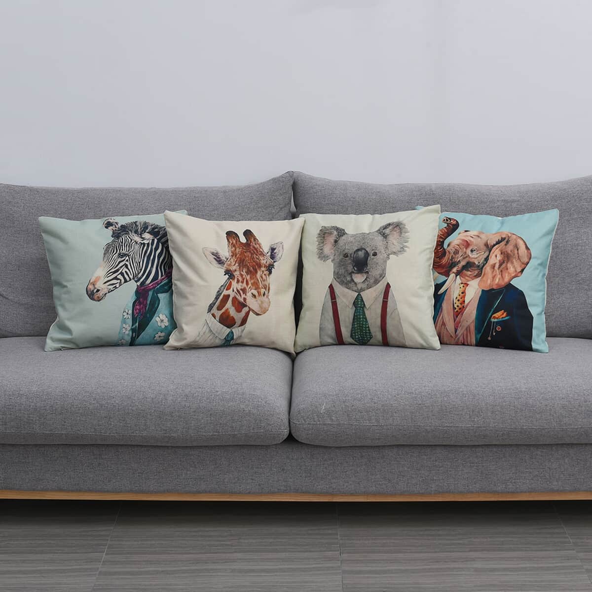 HOMESMART Set of 4 White Horse and Elephant Pattern Polyester Cushion Cover (17.71"x17.71") image number 1