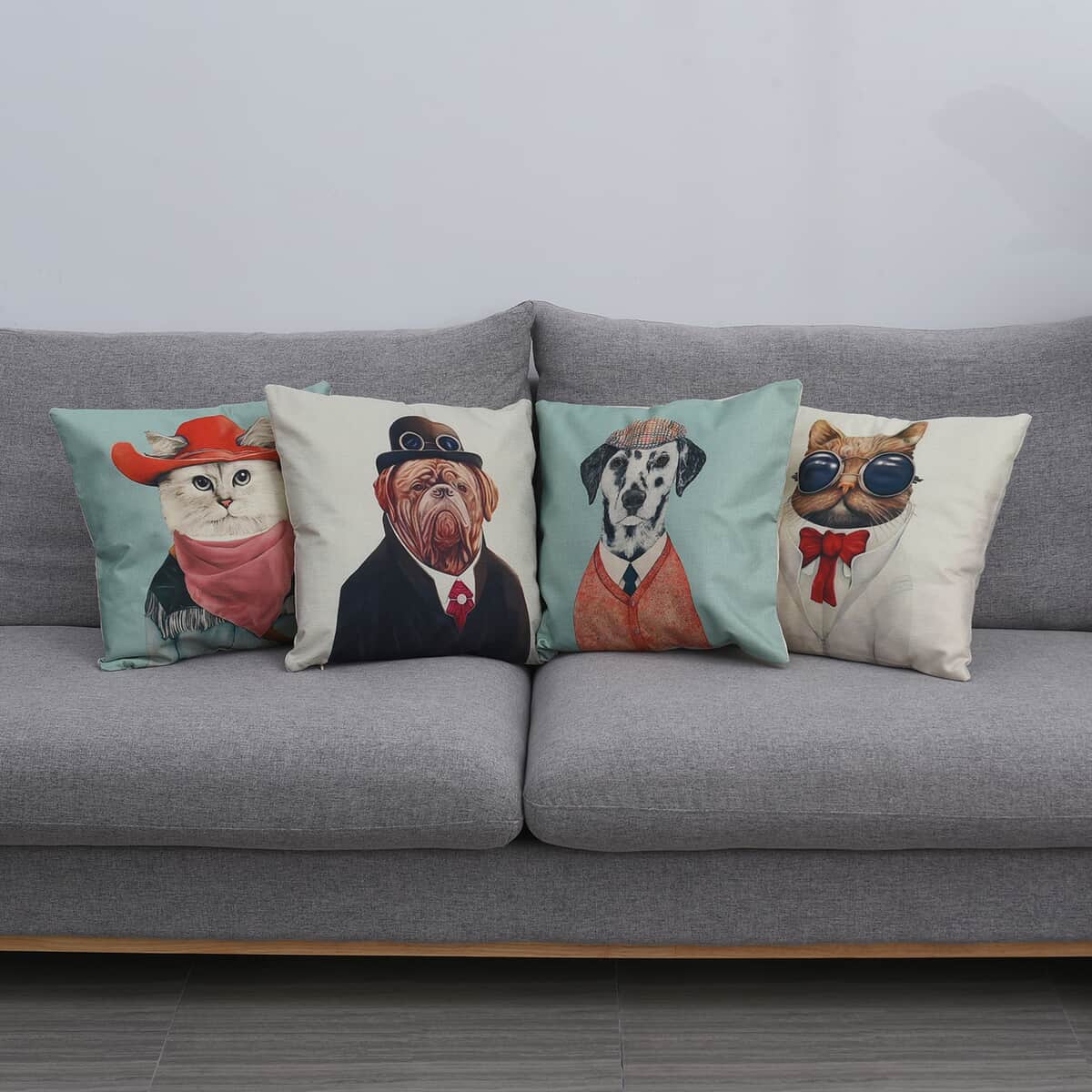 Homesmart Set of 4 White Dog and Cat Pattern Polyester Cushion Cover image number 1