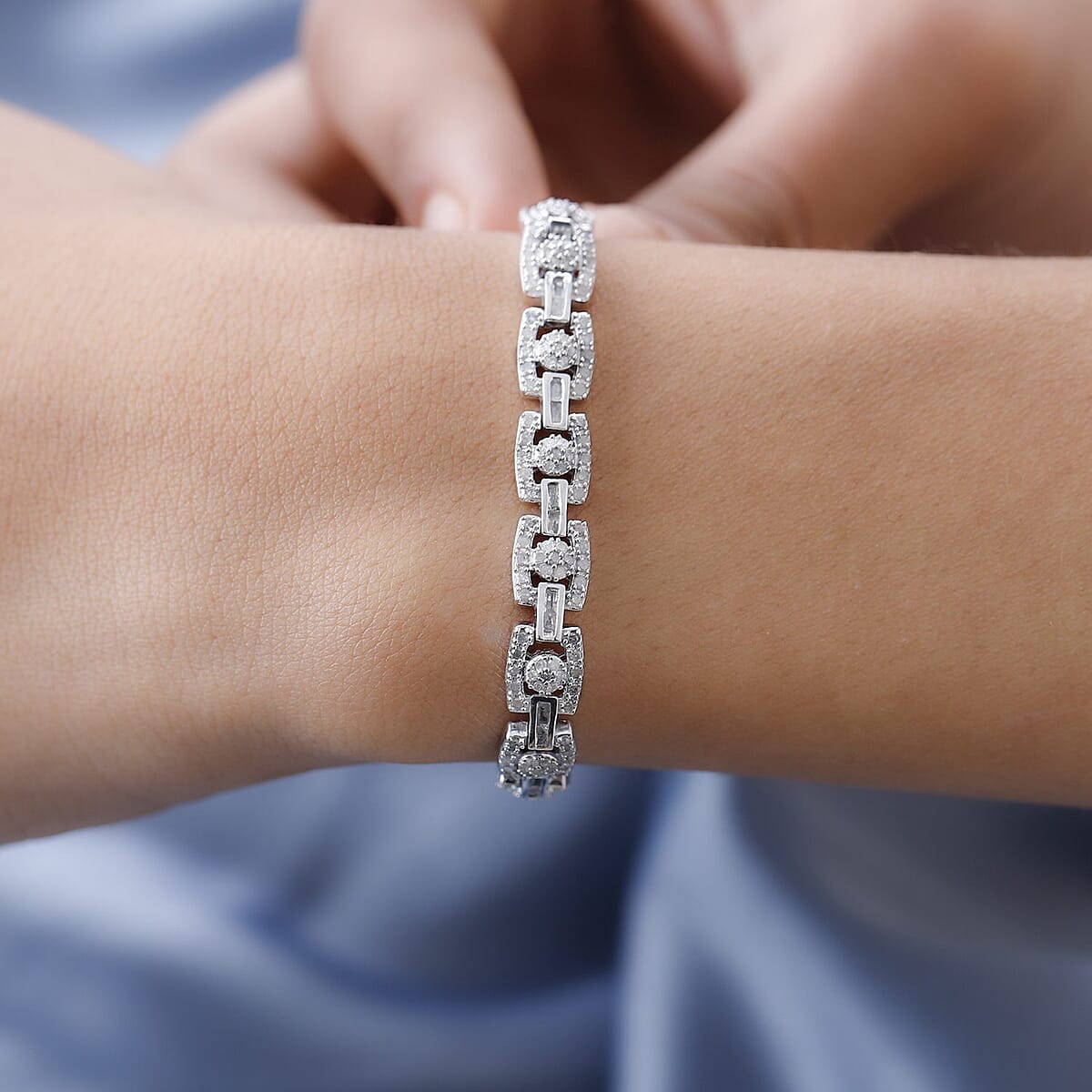 TLV Diamond Bracelet in Platinum Over Sterling Silver (7.25 In) (13.90 g) 2.90 ctw image number 2