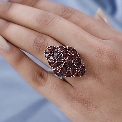 Mozambique Garnet Floral Elongated Ring in Platinum Over Sterling Silver (Size 10.0) 8.75 ctw