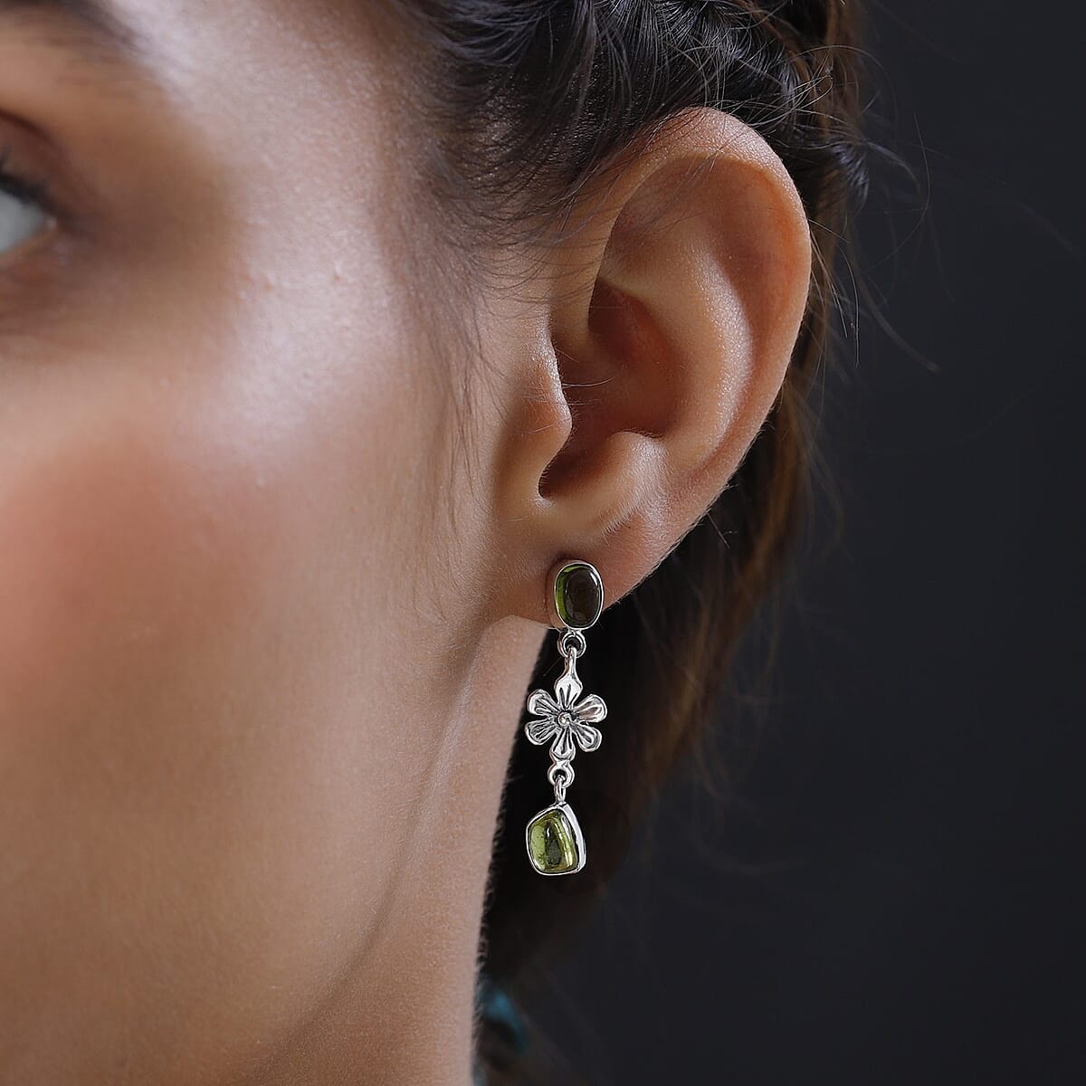 Artisan Crafted Italian Natural Vesuvianite Dangle Earrings in Sterling Silver 4.40 ctw image number 2