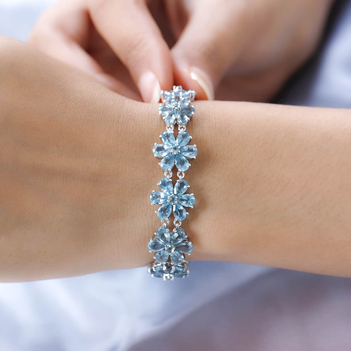 Madagascar Paraiba Apatite Floral Bracelet in Platinum Over Sterling Silver (7.25 In) 25.35 ctw image number 2