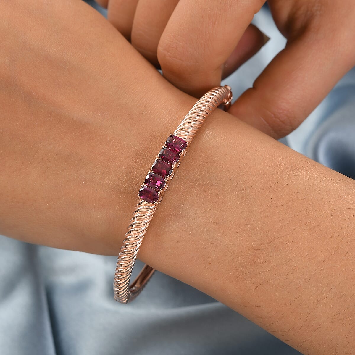 Karis Orissa Rhodolite Garnet Bangle Bracelet in 18K RG Plated (7.25 In) 3.35 ctw image number 2