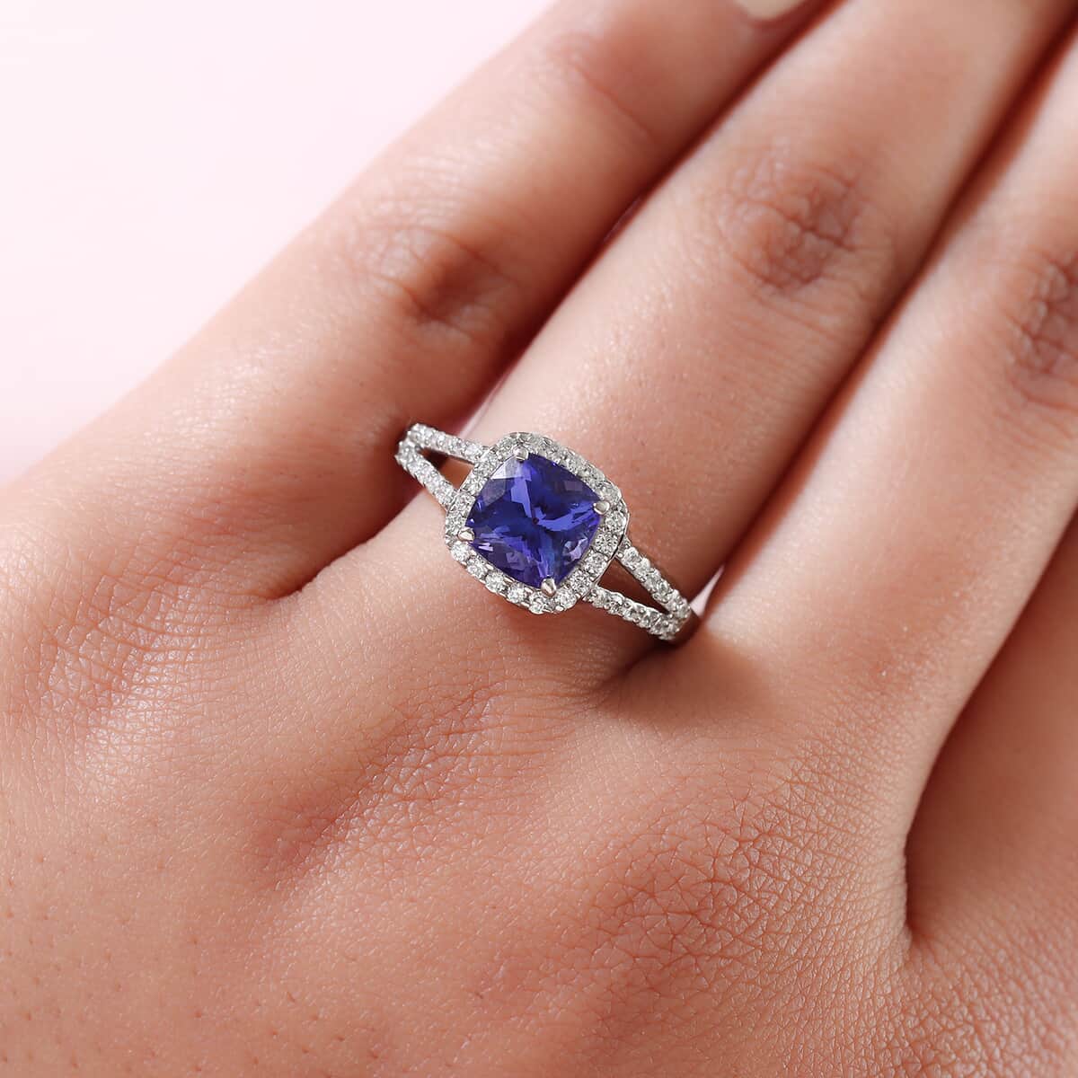 SUMMER DEALS RHAPSODY 950 Platinum AAAA Tanzanite and E-F VS Diamond Ring (Size 7.0) 5.35 Grams 2.15 ctw image number 2