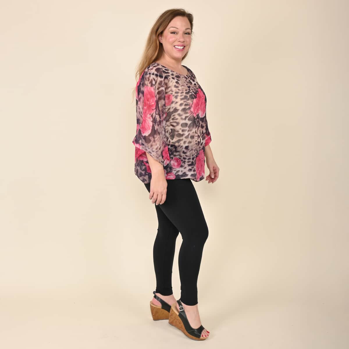 Tamsy Tan Leopard and Pink Floral Pattern Blouse - L image number 2