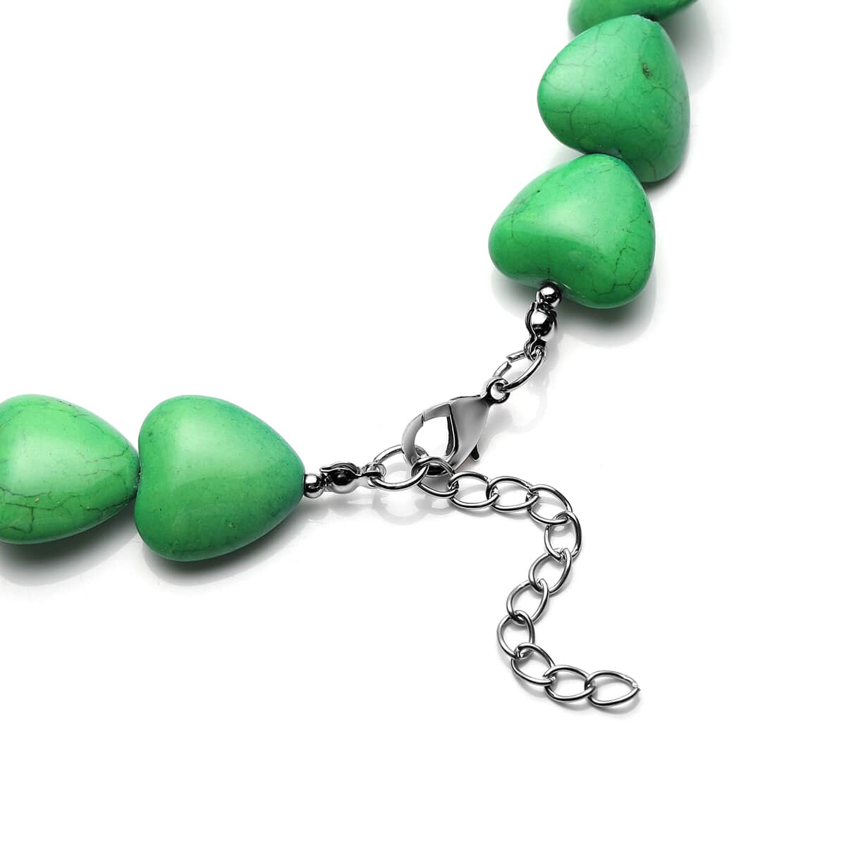 Freshened Green Howlite Heart Beaded Necklace 18 Inches in Silvertone 424.50 ctw image number 3