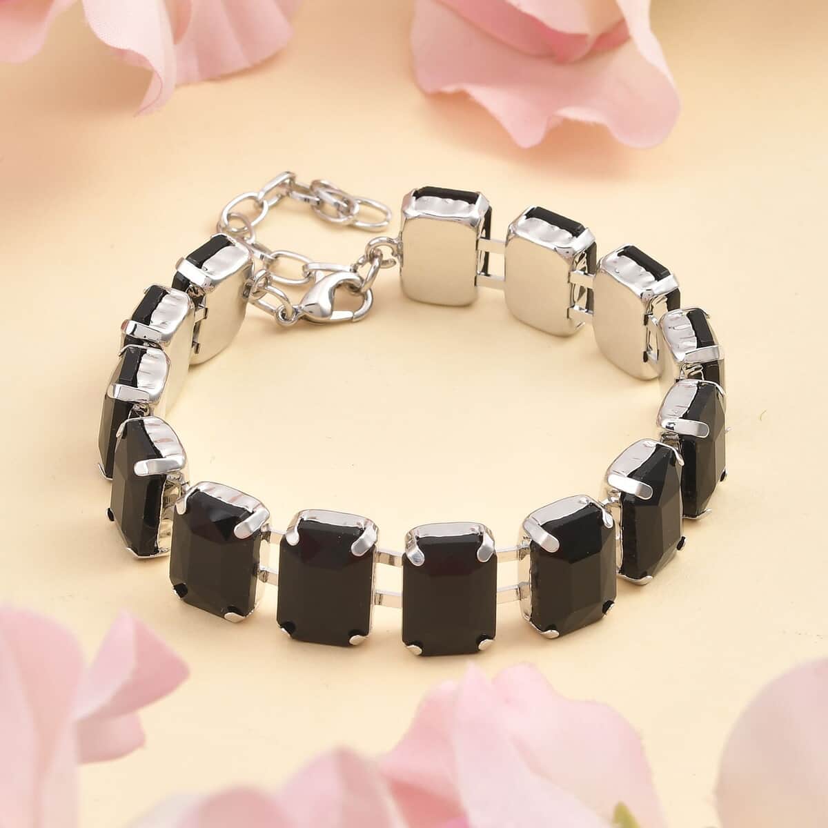 Black Glass Tennis Bracelet in Silvertone (7.50-9.50In) image number 1