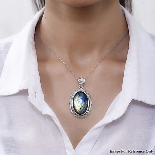 Malagasy Labradorite - Product card gallery slide 3 (9431547511039)