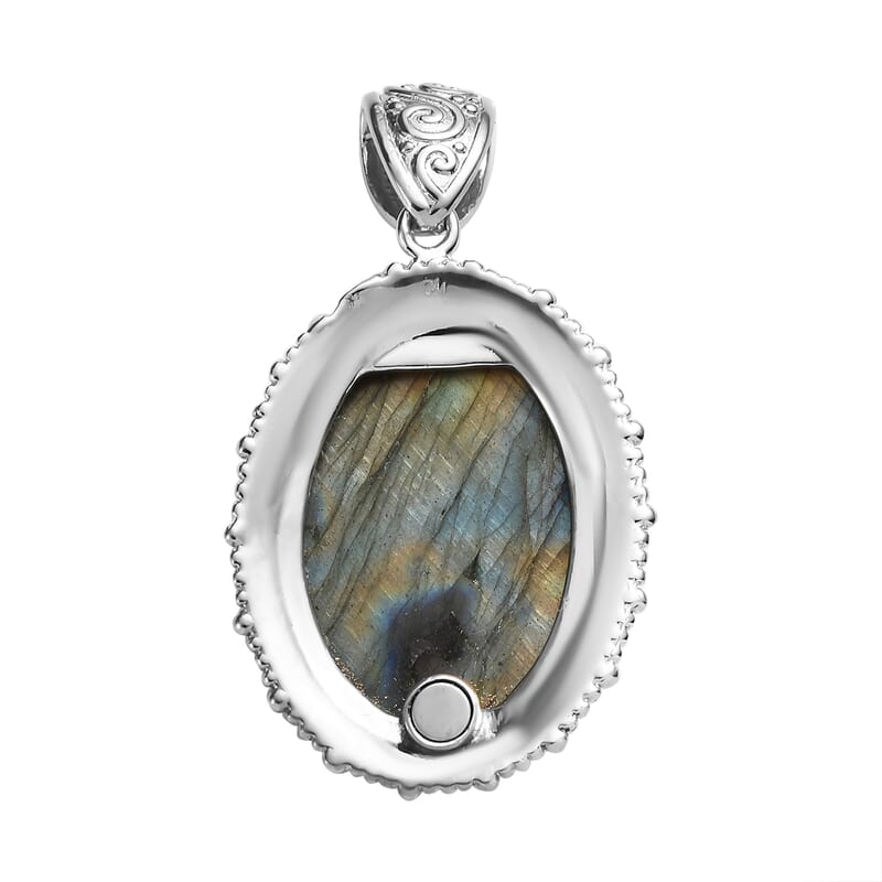 Malagasy Labradorite Solitaire Pendant in Platinum Over Copper with Magnet 37.90 ctw