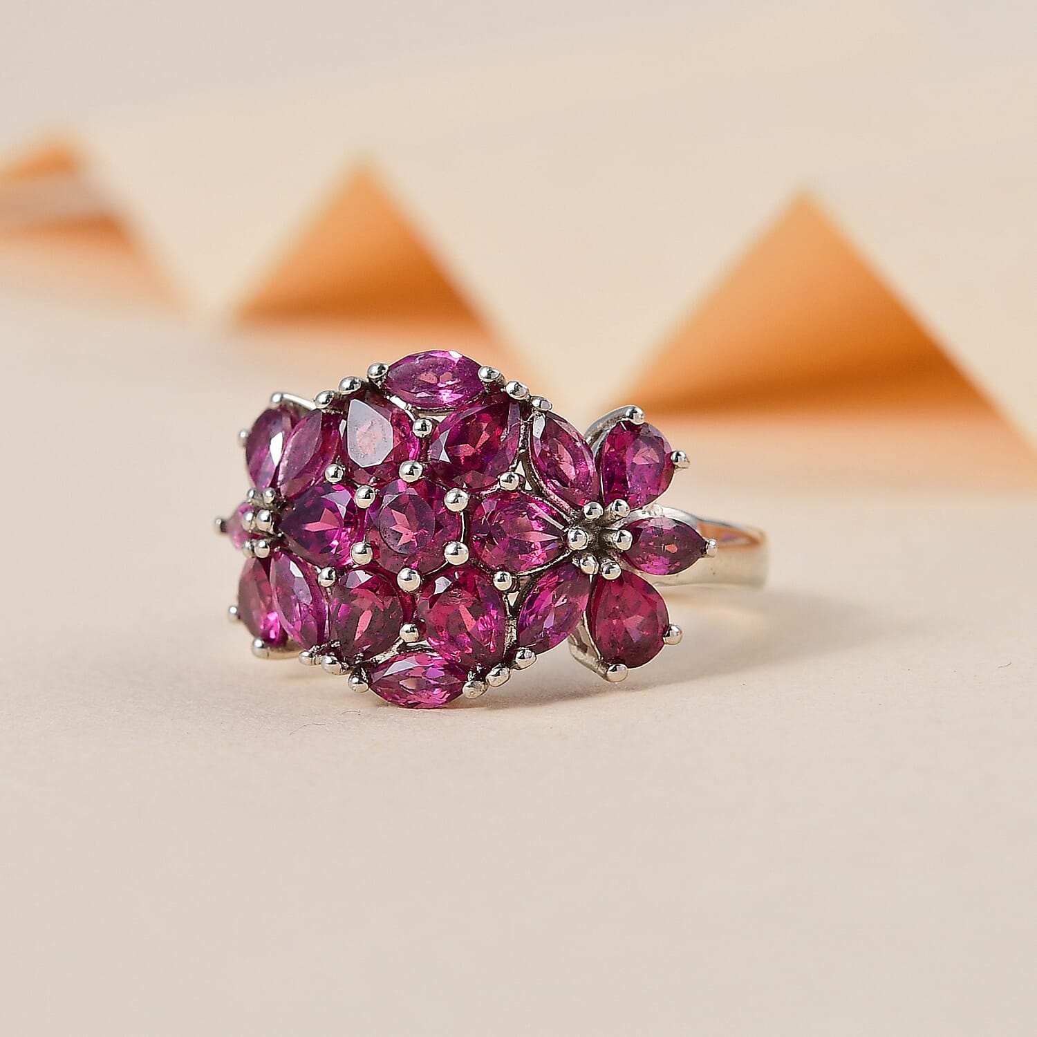 Orissa Rhodolite Garnet Ring in Platinum Over Sterling Silver (Size 5.0) 3.10 ctw