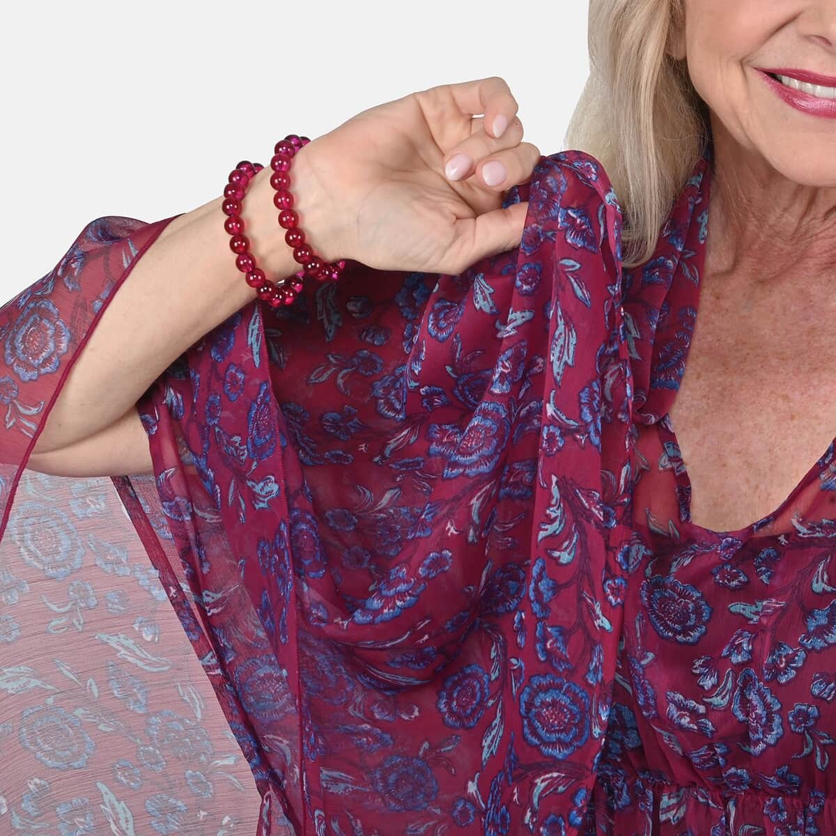 Tamsy Magenta Floral Print Poly Chiffon Kaftan with Scarf and 2pcs Matching Glass Beaded Stretch Bracelet image number 4