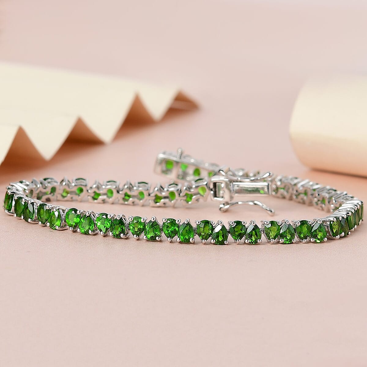 Chrome Diopside Tennis Bracelet in Platinum Over Sterling Silver (7.25 In) 9.75 ctw image number 1