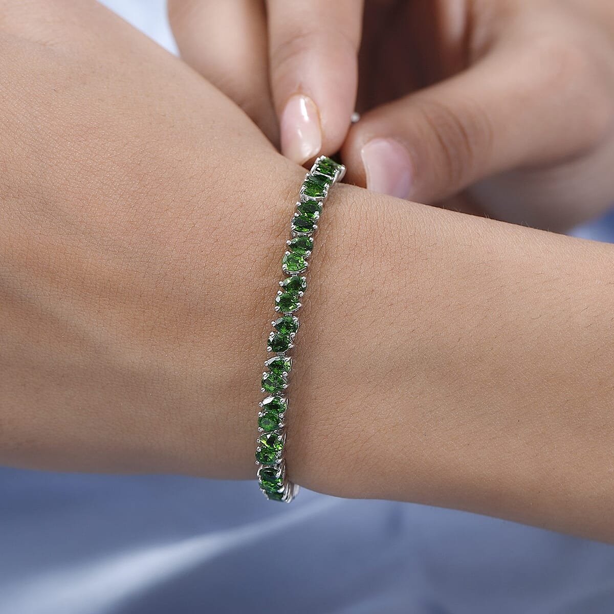 Chrome Diopside Tennis Bracelet in Platinum Over Sterling Silver (7.25 In) 9.75 ctw image number 2