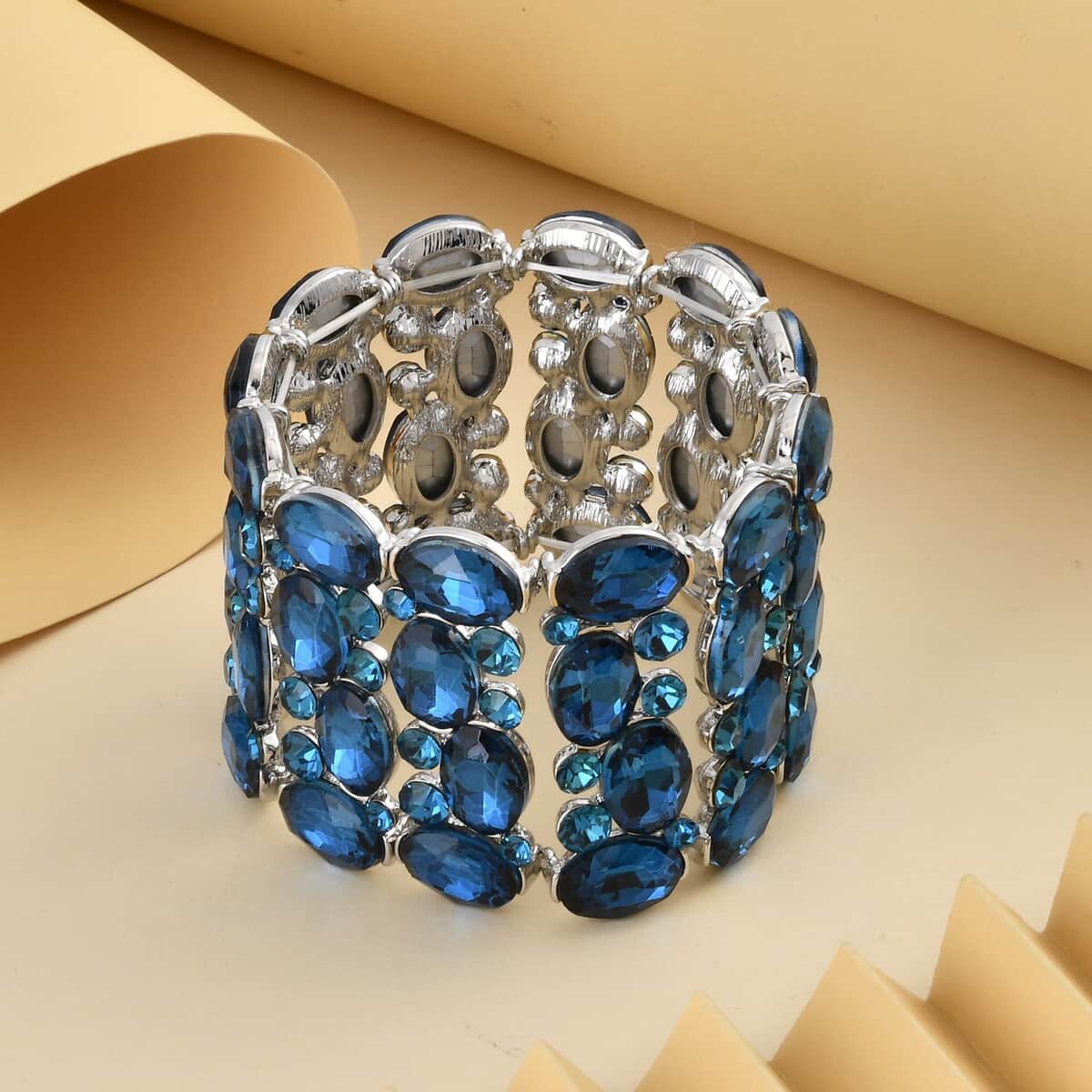 Blue Austrian Crystal and Blue Glass Bracelet in Silvertone (6.50-7.0In) image number 1