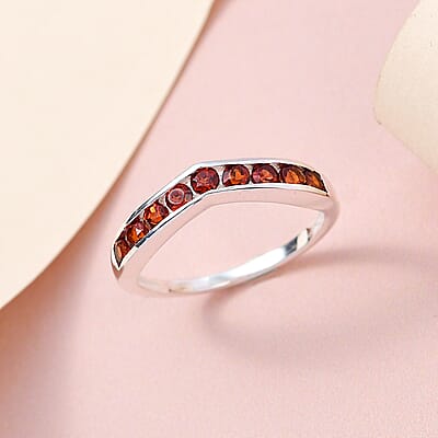 Mozambique Garnet Ring in Sterling Silver (Size 6.0) 0.75 ctw