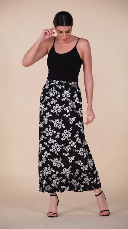 TAMSY Black Floral Print Staple Skirt - L