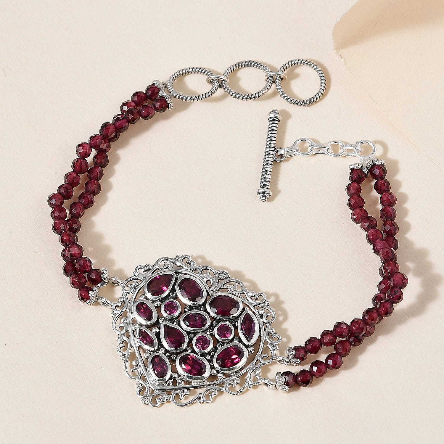 Artisan Crafted Orissa Rhodolite Garnet Toggle Clasp Beaded Heart Shape Bracelet in Sterling Silver (7.25 In) 31.75 ctw