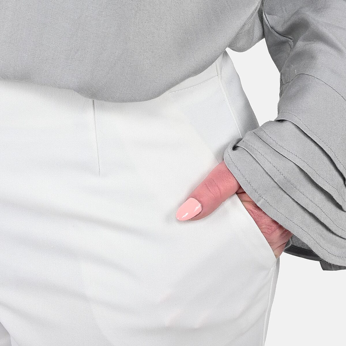 Harve Benard White Chino Shorts - (Size 8) image number 4