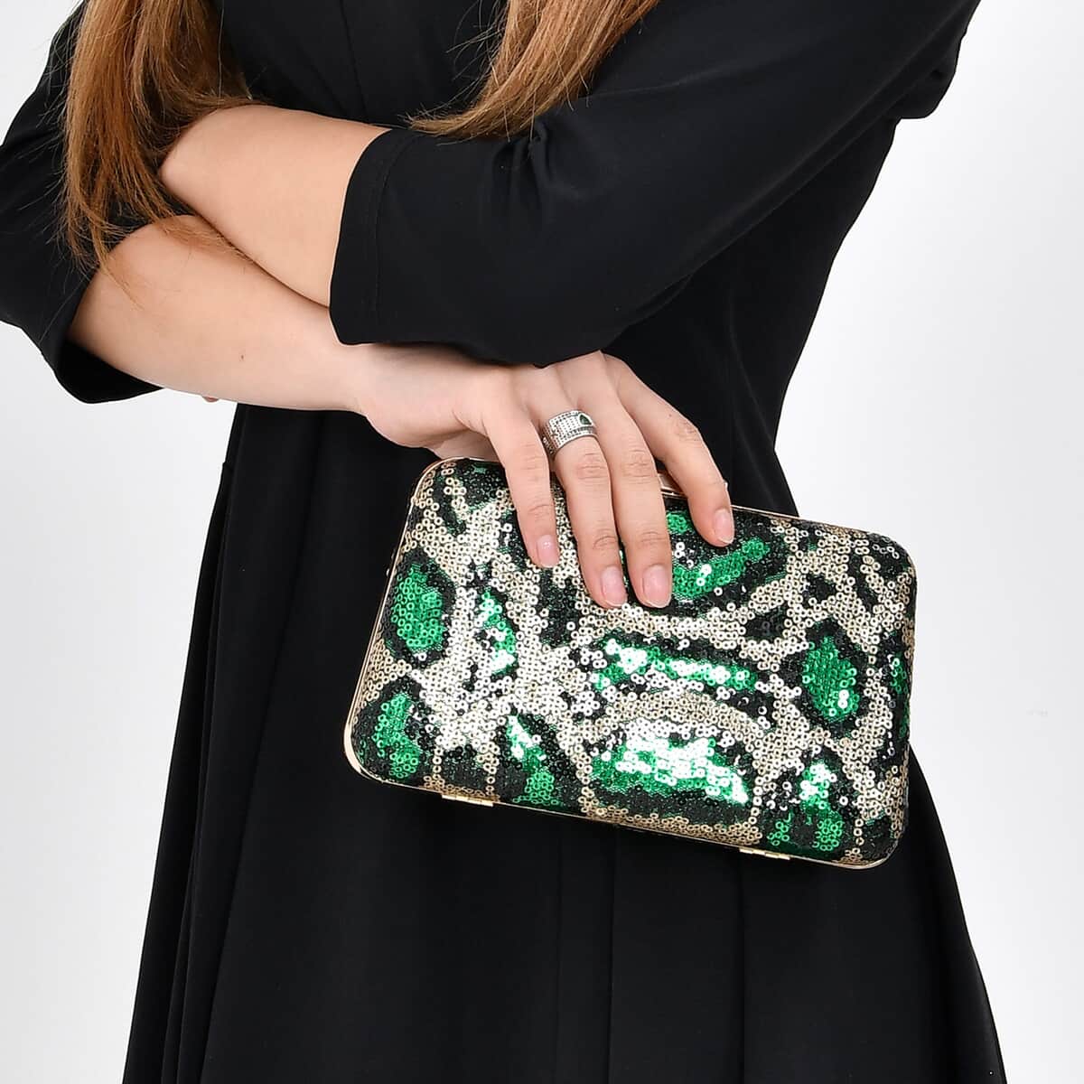 Green Leopard Print Sequin Clutch Bag with 47 Inches Shoulder Strap image number 2