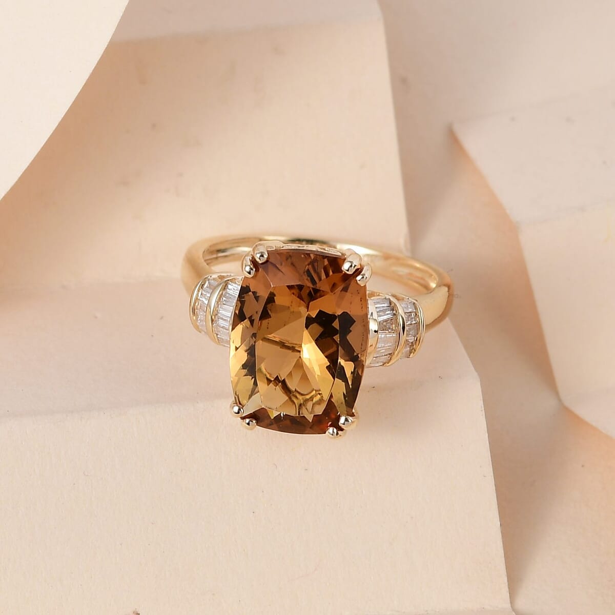 LUXORO 10K Yellow Gold Premium Golden Scapolite, Diamond (0.20 cts) Ring (Size 6.0) (3 g) 6.00 ctw image number 1