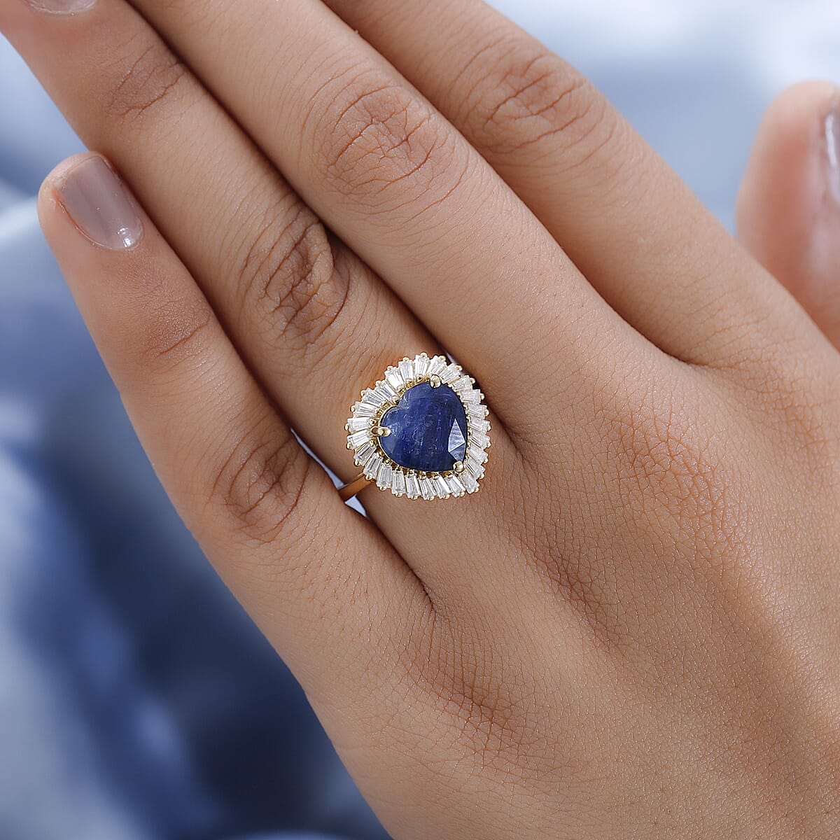 Kashmir Kyanite and Moissanite Heart Halo Ring in Vermeil Yellow Gold Over Sterling Silver (Size 8.0) 5.25 ctw image number 2