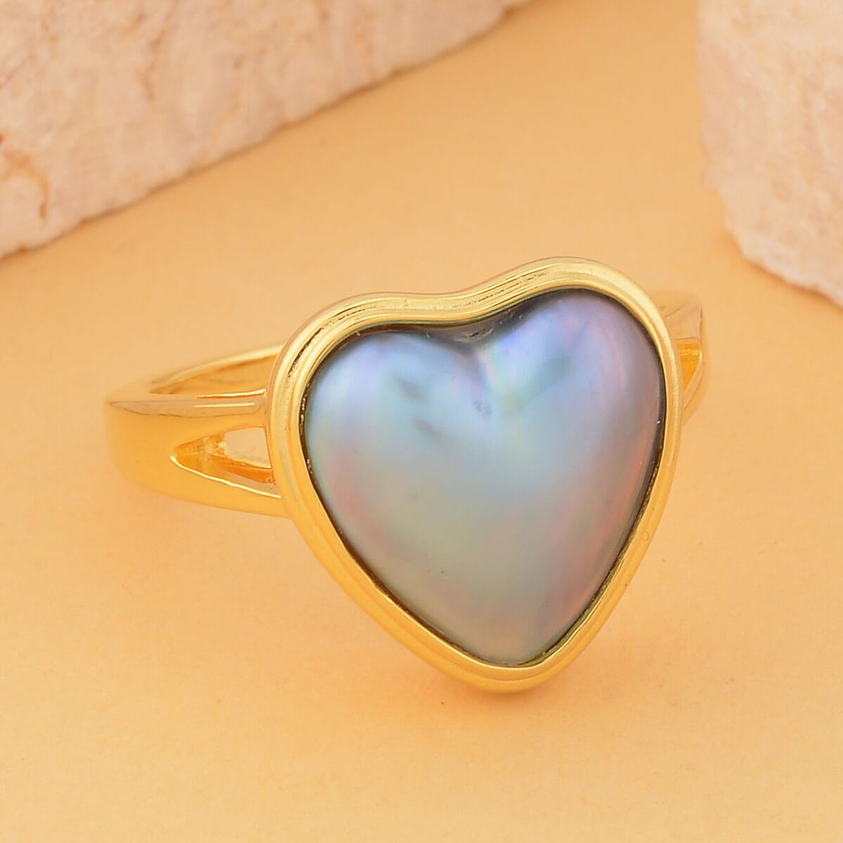 Blue Mabe Pearl Solitaire Heart Ring in Vermeil YG Over Sterling Silver (Size 7.0) image number 1