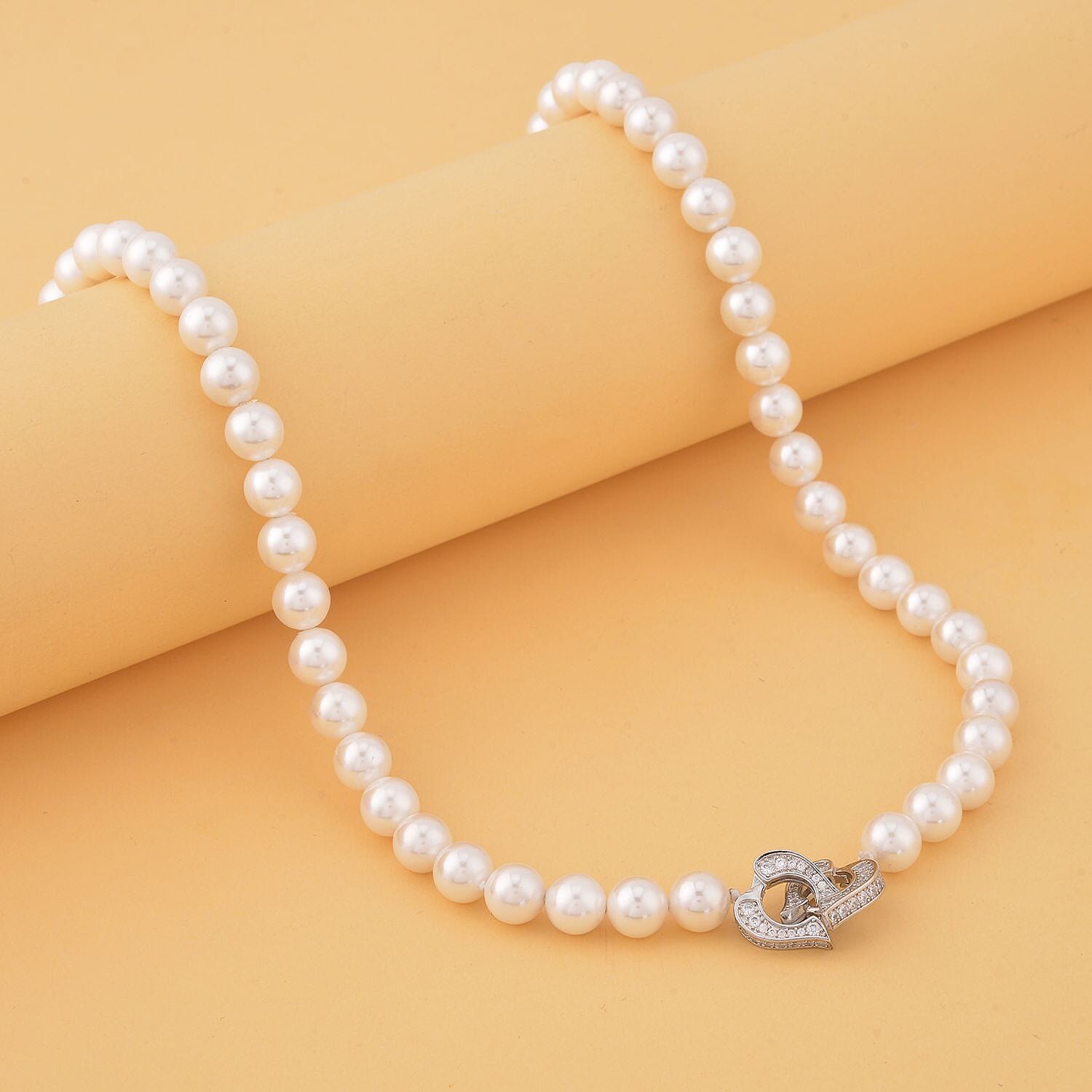 White Color Shell Pearl and Simulated Diamond Necklace 22 Inches in Silvertone 0.50 ctw
