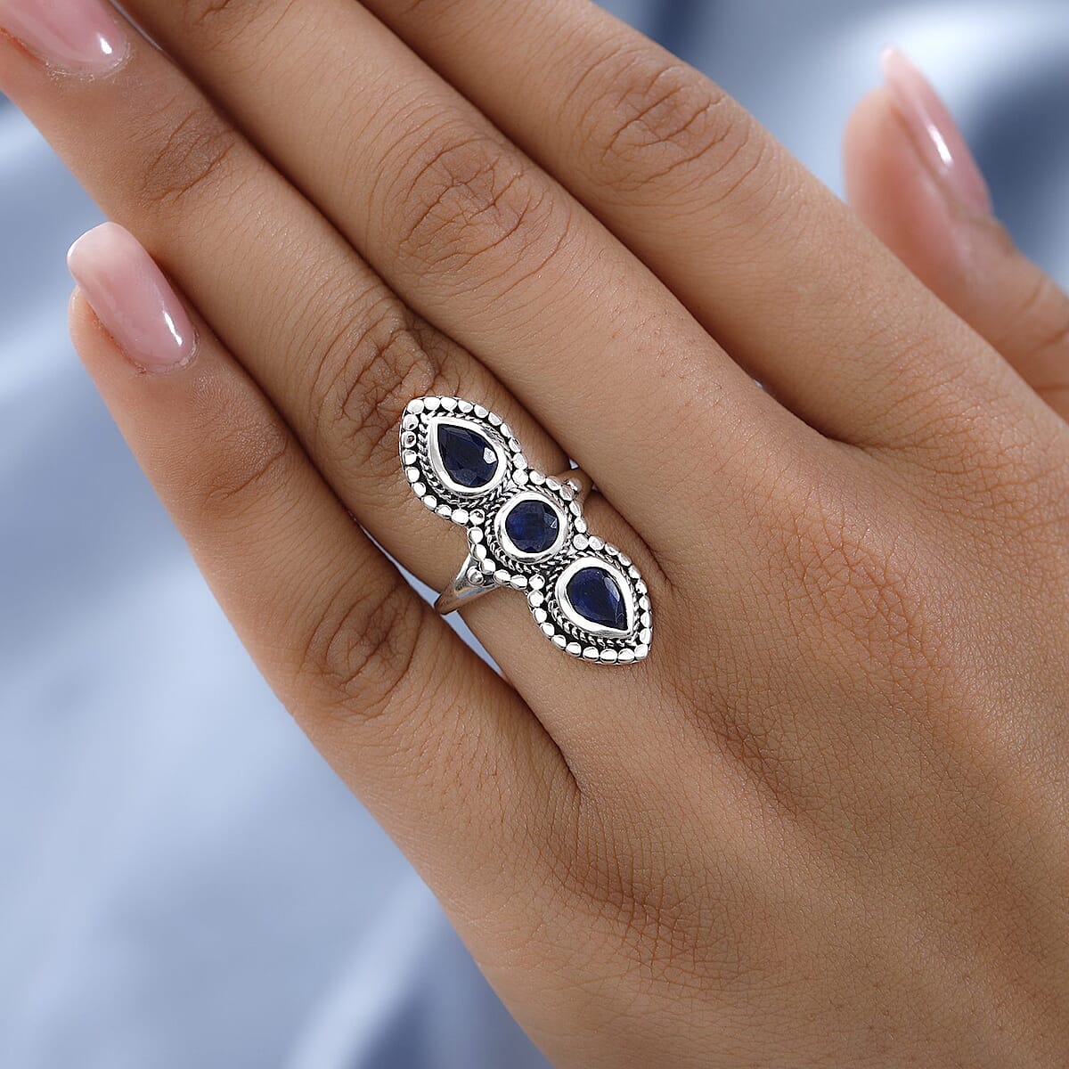 Artisan Crafted Tanzanian Blue Spinel (DF) 3 Stone Ring in Sterling Silver (Size 6.0) 2.00 ctw image number 2