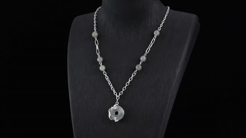 Malagasy Labradorite Dragon Pendant Necklace 20-22 Inches in Silvertone 18.00 ctw