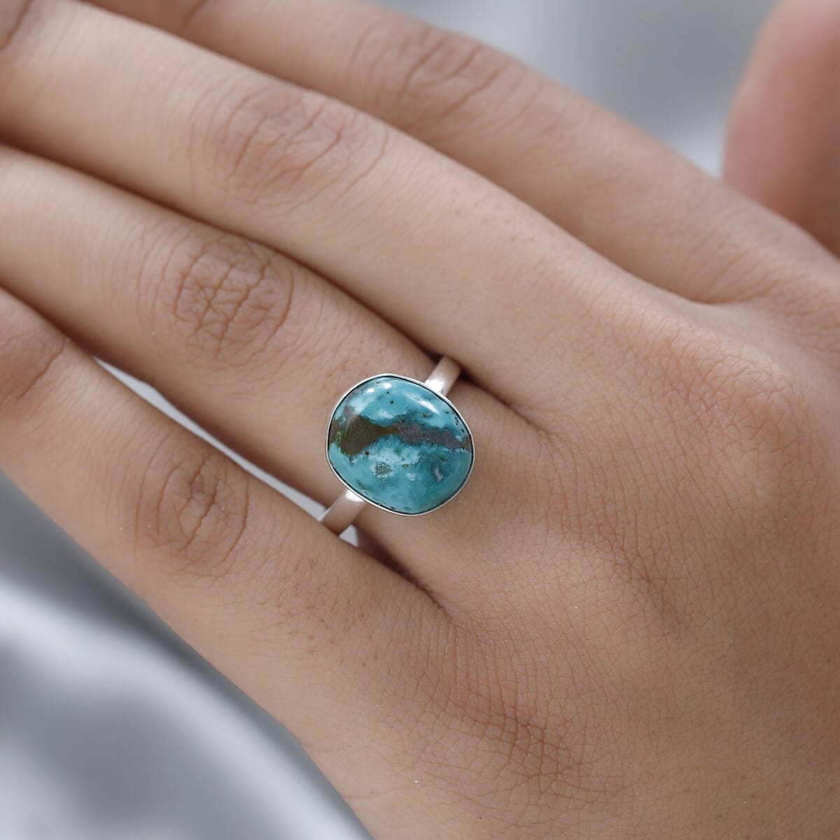 Artisan Crafted Sierra Nevada Turquoise Solitaire Ring in Sterling Silver (Size 10.0) 5.25 ctw image number 2