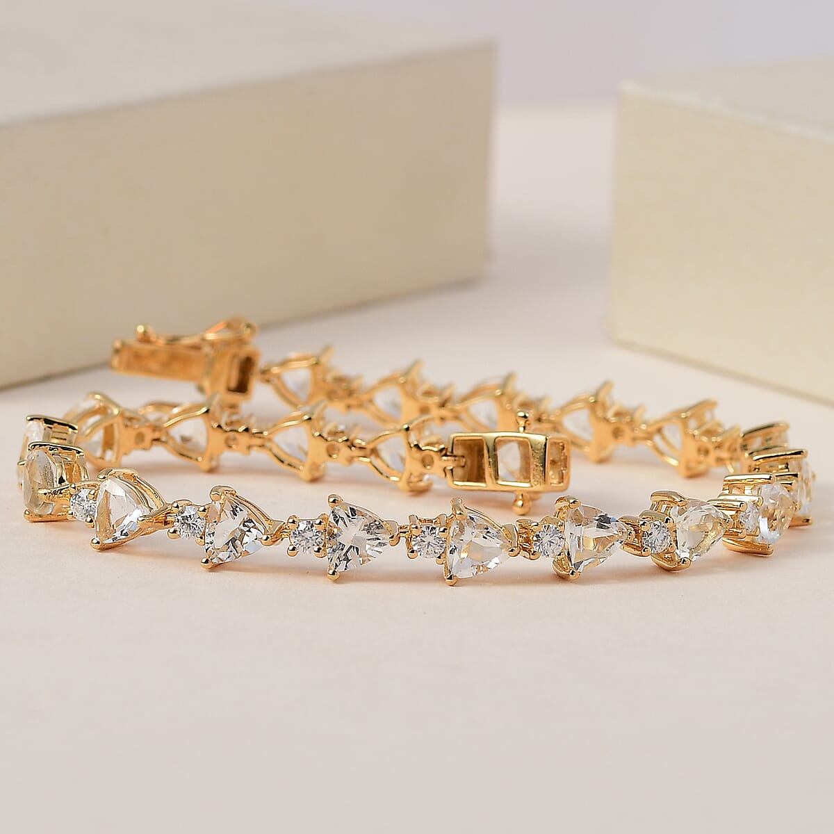 D'Joy Mexican Hyalite Opal and Moissanite Bracelet in Vermeil Yellow Gold Over Sterling Silver (7.25 In) with Free UV Flash Light 9.00 ctw image number 1