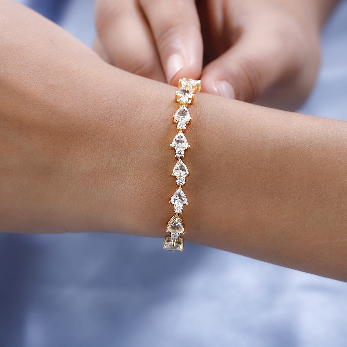 D'Joy Mexican Hyalite Opal and Moissanite Bracelet in Vermeil Yellow Gold Over Sterling Silver (7.25 In) with Free UV Flash Light 9.00 ctw image number 2