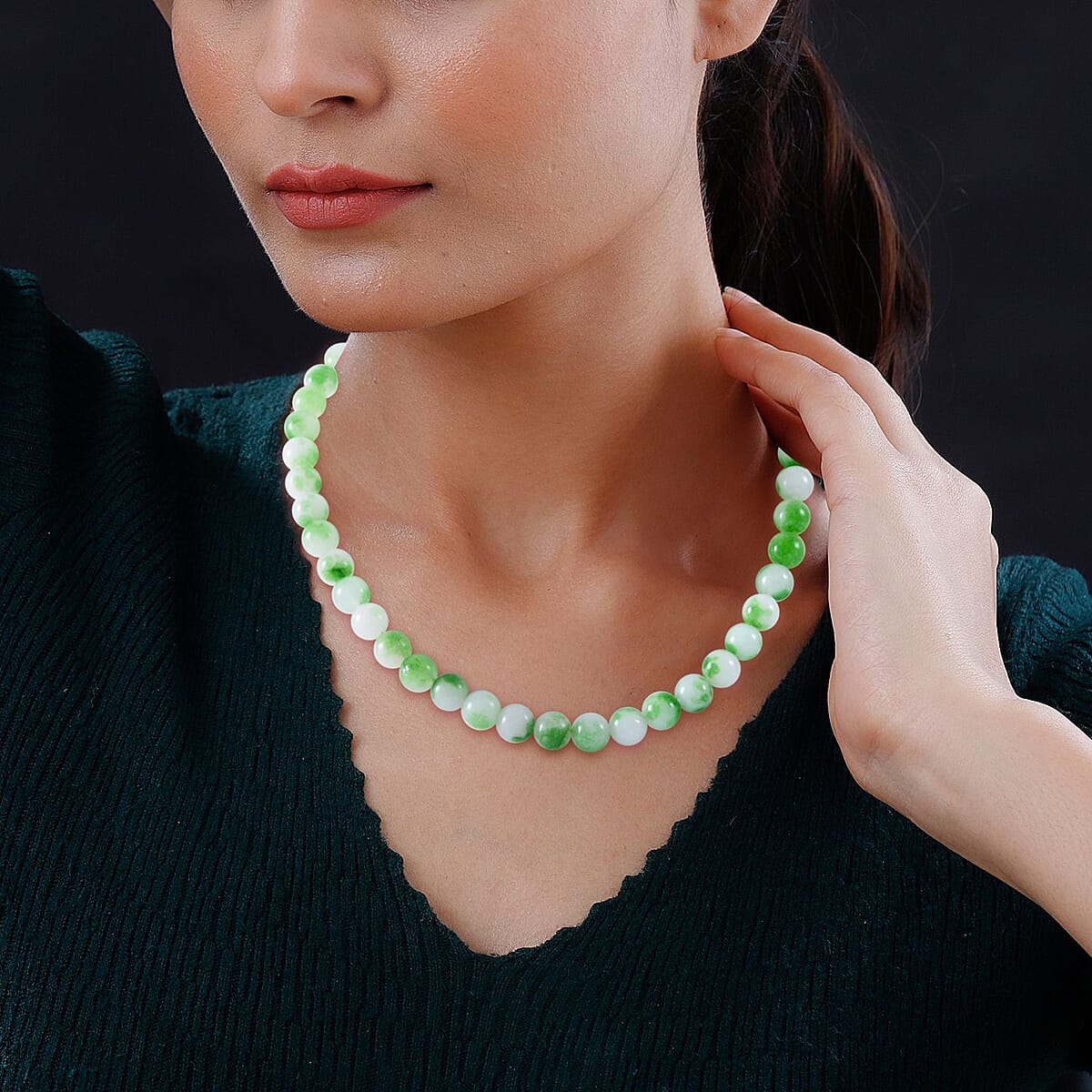 Green and White Agate 10mm Beaded Necklace 18 Inches in Sterling Silver 250.00 ctw image number 1