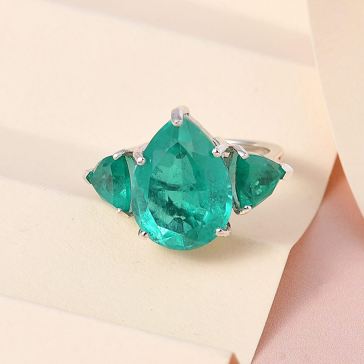 Emeraldine Quartz (Triplet) 3 Stone Ring in Platinum Over Sterling Silver (Size 7.0) 11.90 ctw image number 1