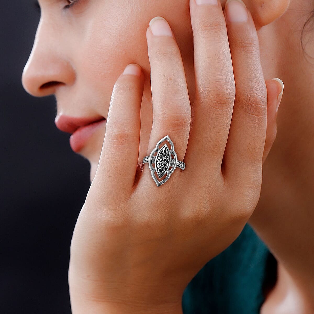 Bali Legacy Sterling Silver Marquise Sape Floral Ring (Size 11.0) 6.15 Grams image number 2