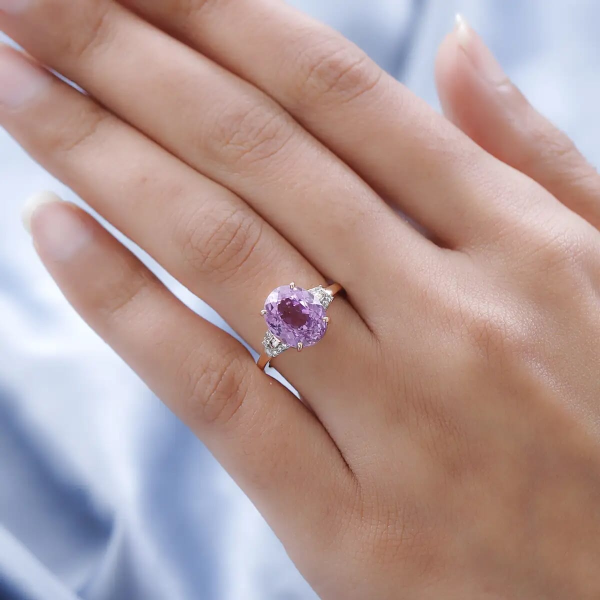 Luxoro AAA Martha Rocha Kunzite Ring, G-H I2 Diamond Accent Ring, 14K Rose Gold Ring, Kunzite Jewelry For Her, Gold Gifts For Her 4.90 ctw (Size 7.00) image number 5