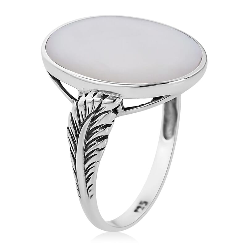 Mother Of Pearl Solitaire Ring in Sterling Silver (Size 11.0)